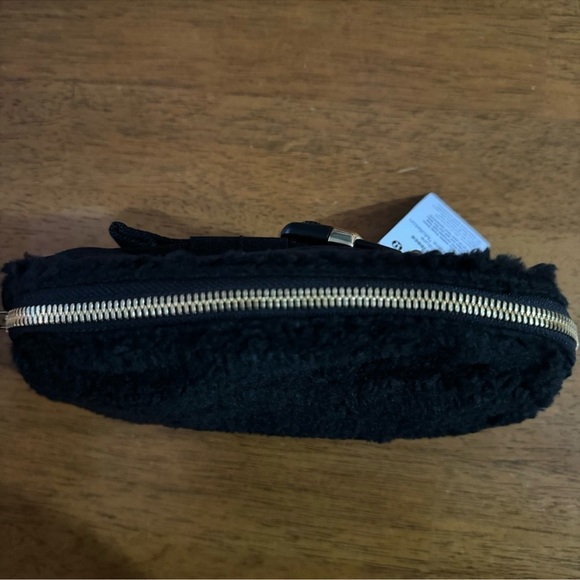Lululemon Fleece Everywherey Belt Bag Black NWT - Picture 8 of 8